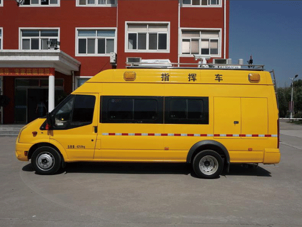 防汛指揮車